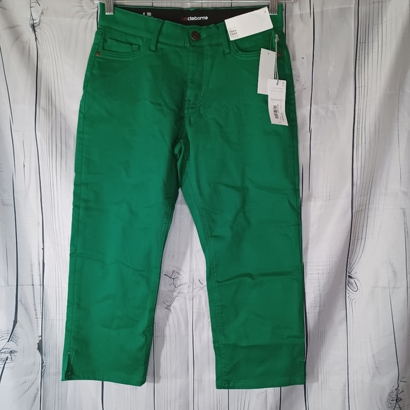 Liz Claiborne Sara Mid-Rise Crop Pants - Picture 1 of 14